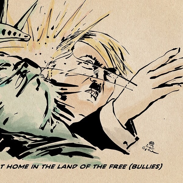 Illustration von Trump mit Hitlerbart, der wie ein schlägernder Ehemann die Freiheitsstatue verprügelt. Textzeile: Meanwhile at home in the land of the free (bullies)