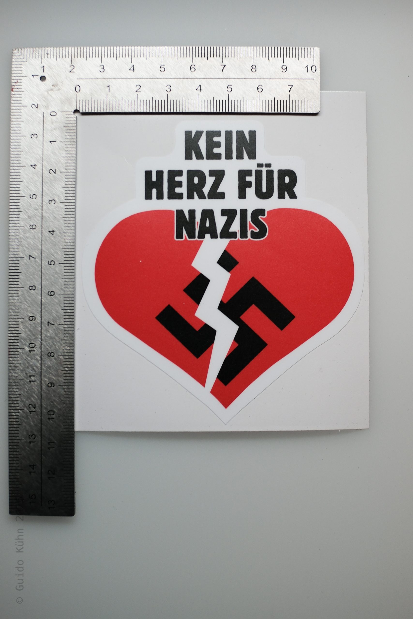 Aufkleber "Kein Herz für Nazis"